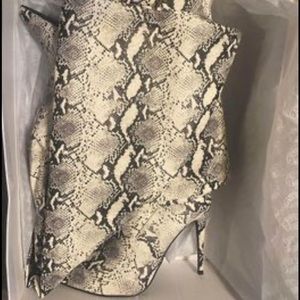 Steve Madden Thigh high boots